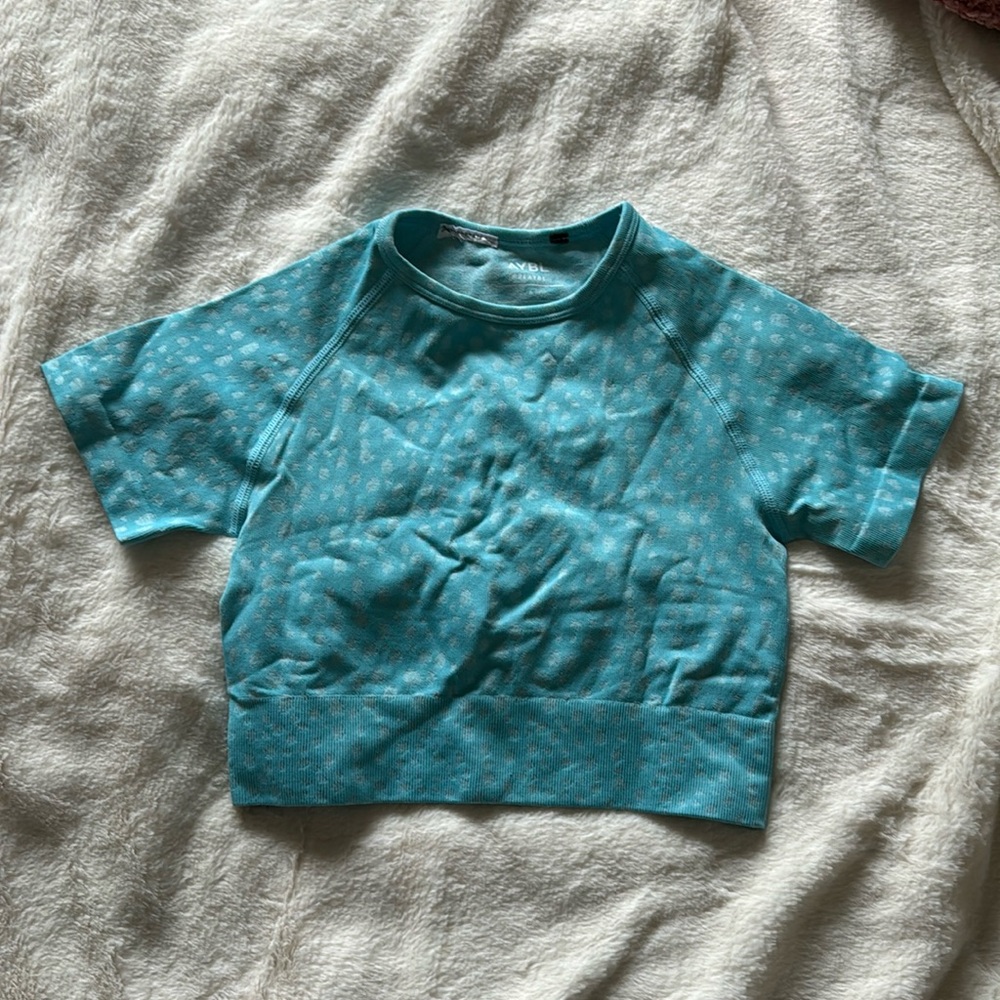 AYBL short sleeve crop tee